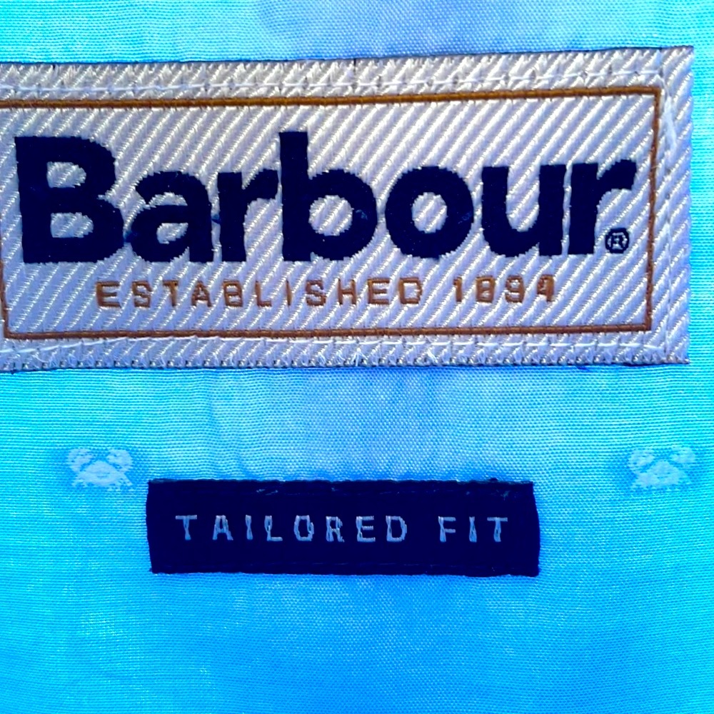 Babour short-sleeve shirt.